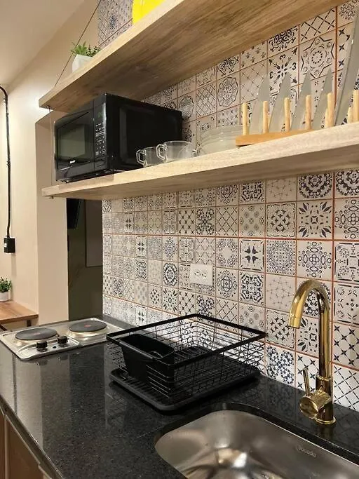 Nuevo Estudio Cerca De Plaza Mayor Nid101 By Roots Rentals Медельин Колумбия