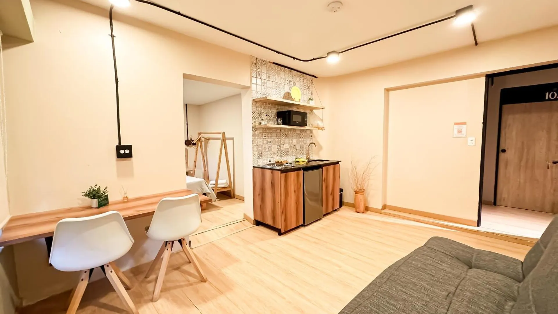 Nuevo Estudio Cerca De Plaza Mayor Nid101 By Roots Rentals Медельин
